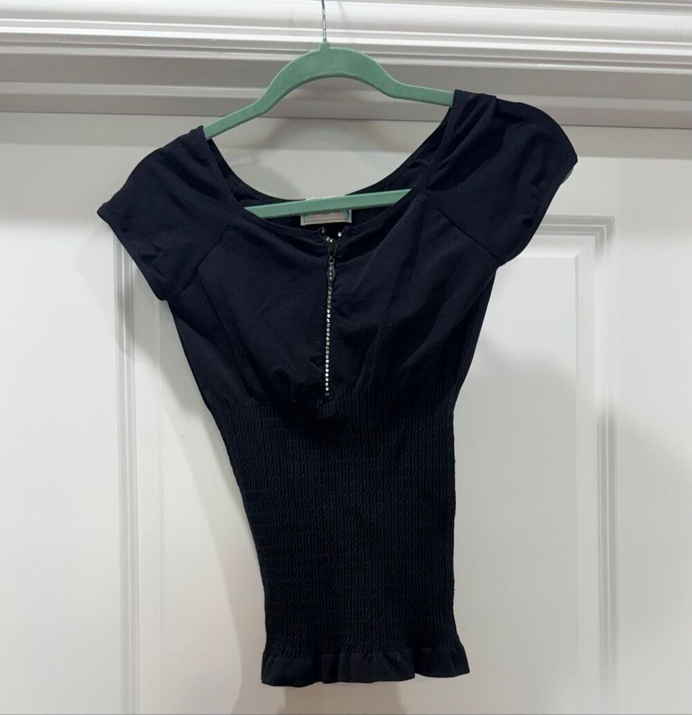 F&F Black Ribbed Short Sleeve Top Square Neck Zip Front Stretch One Size